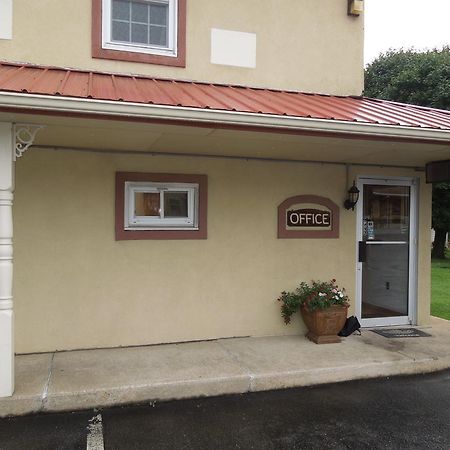 Red Carpet Inn Ronks Exterior foto