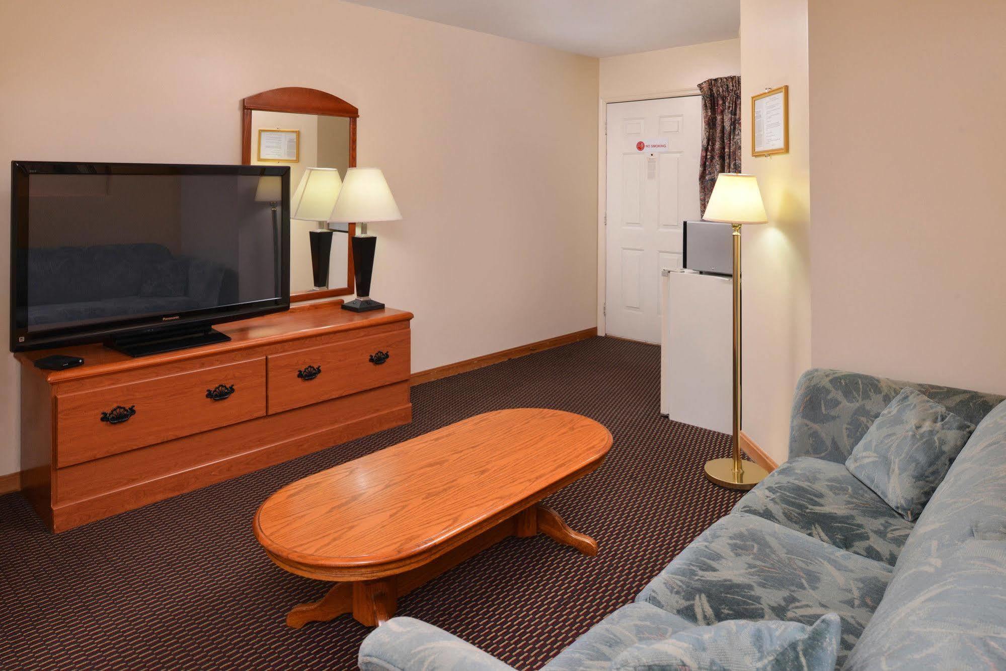Red Carpet Inn Ronks Exterior foto